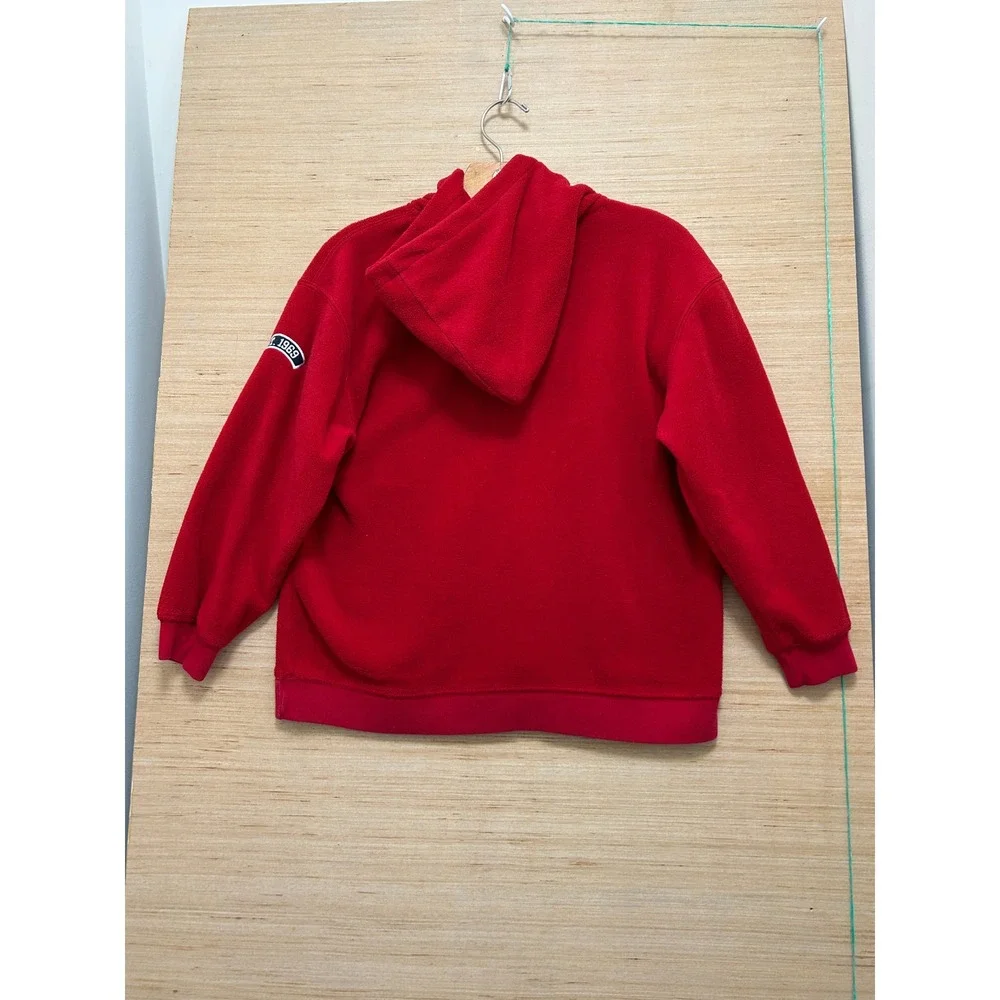 GAP vibrant red